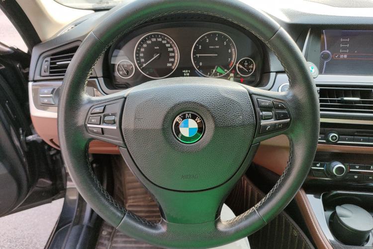 Used BMW 5 Series 2014 525Li Leading Model