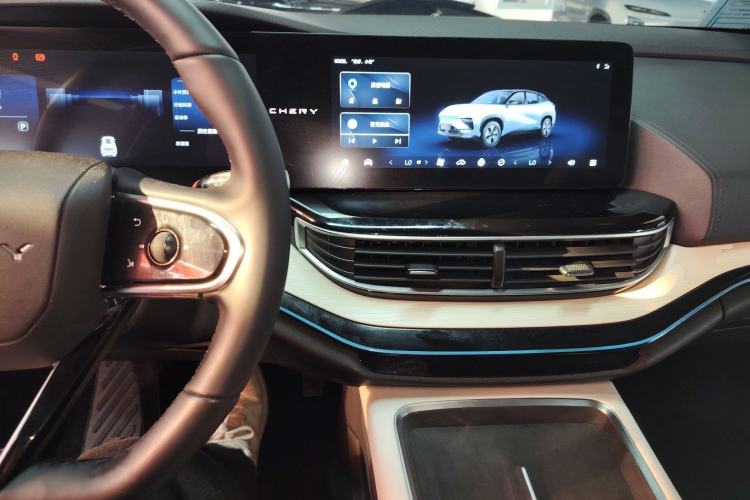 Used Chery New Energy eQ7 2023 512km Pro Center Console