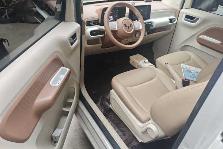Used Wuling Hongguang MINIEV 2024 3rd Generation 215km Advanced Version Driver Seat