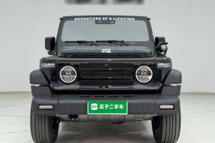 Used 212 T01 2024 2.0T Explorer Front