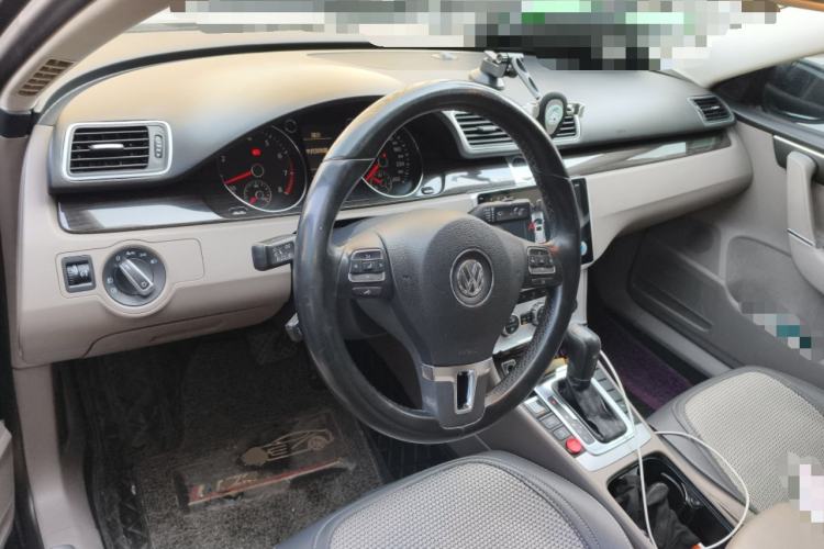 Used Volkswagen Magotan 2012 1.8TSI Prestige Model Steering Wheel
