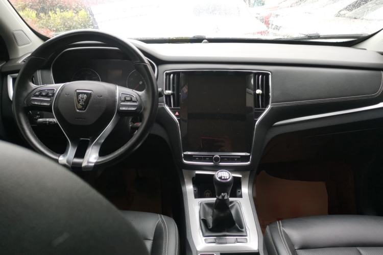 Used Roewe RX5 2018 20T Two-Wheel Drive Manual Flagship Edition