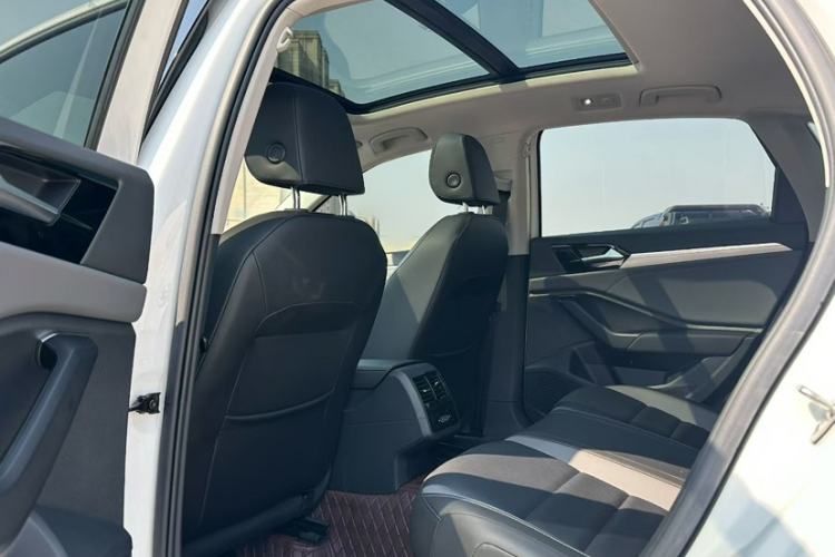 Used Volkswagen Sagitar 2022 280TSI DSG Flyover Edition
