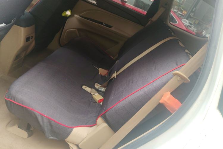 Used Baojun 730 2016 1.5L Manual Value Edition 8 Seats China V Emission Standard Left Rear Seat