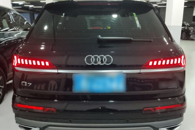 Used Audi Q7 2020 55 TFSI quattro S line sports model