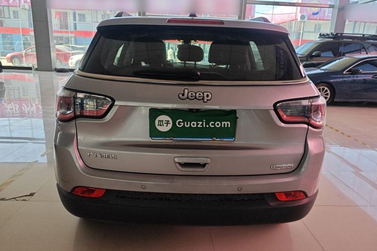 Used Jeep Compass 2017 200T Automatic Family Edition
