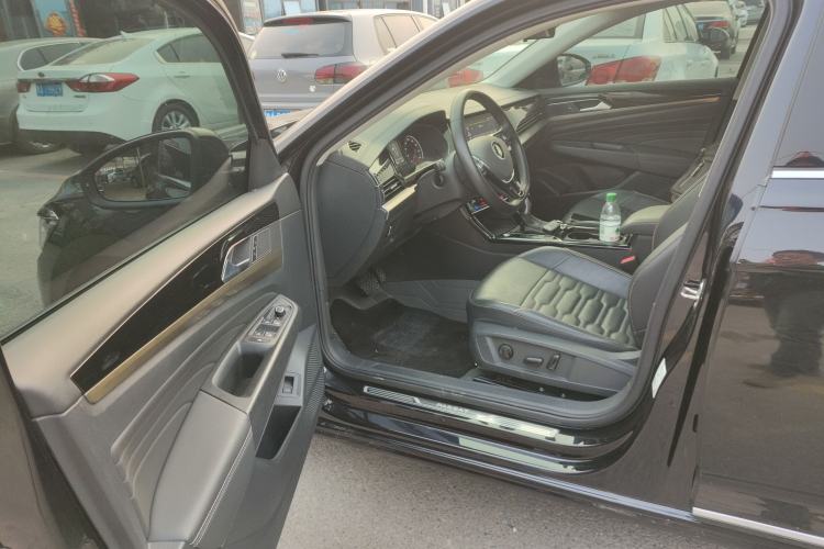 Used Volkswagen Passat 2021 330TSI Elite Edition
