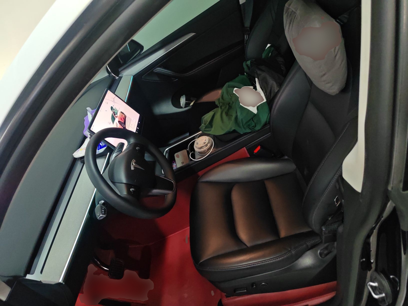 Переднее сиденье в автомобиле