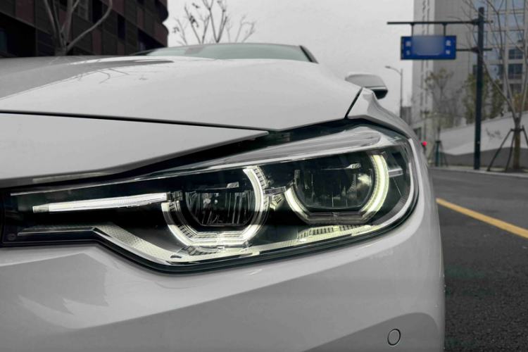 Used BMW 3 Series 2018 318i
