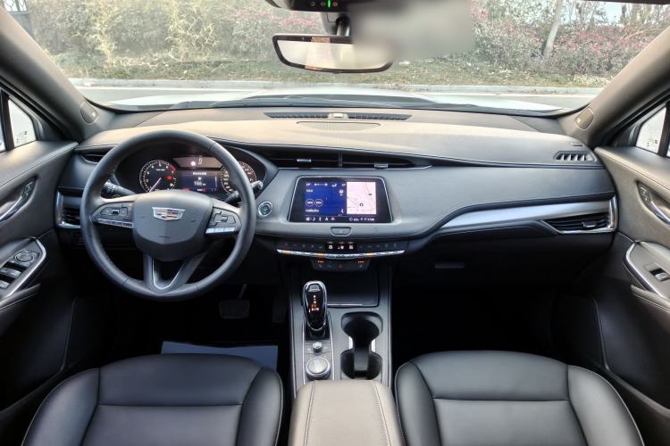 Used Cadillac XT4 2020 28T Two-Wheel-Drive Leading Version