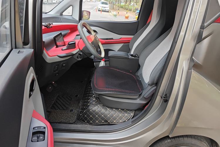 Used Baojun E200 2018 Smart Enjoy Edition
