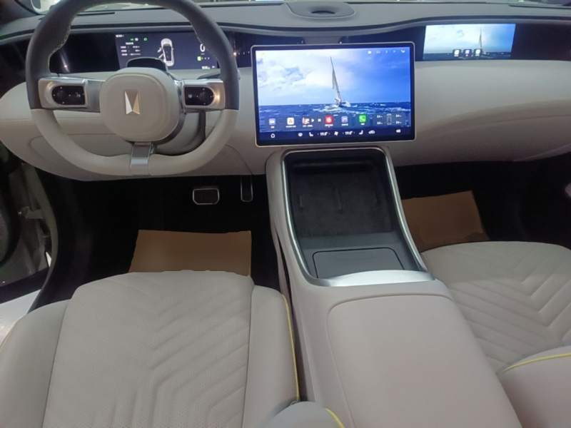 Used Avatr 11 2023 Harmony 90° Luxury Edition — 9
