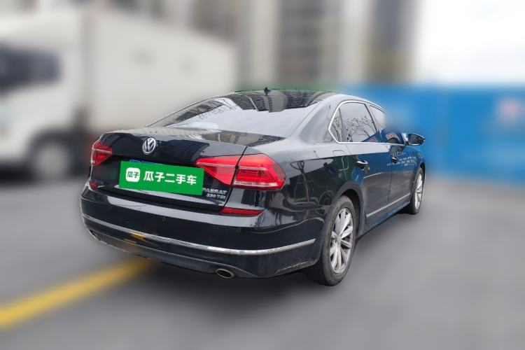 Used Volkswagen Passat 2017 330TSI DSG Luxury Edition
