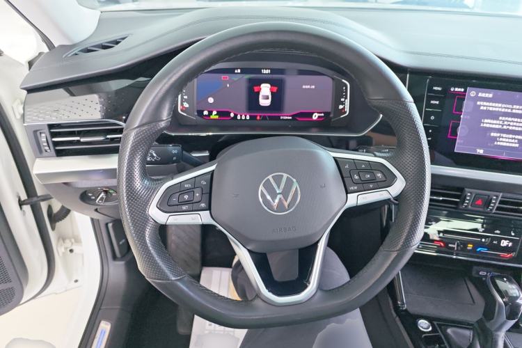 Used Volkswagen Passat New Energy 2022 430 PHEV Hybrid Luxury Edition Steering Wheel