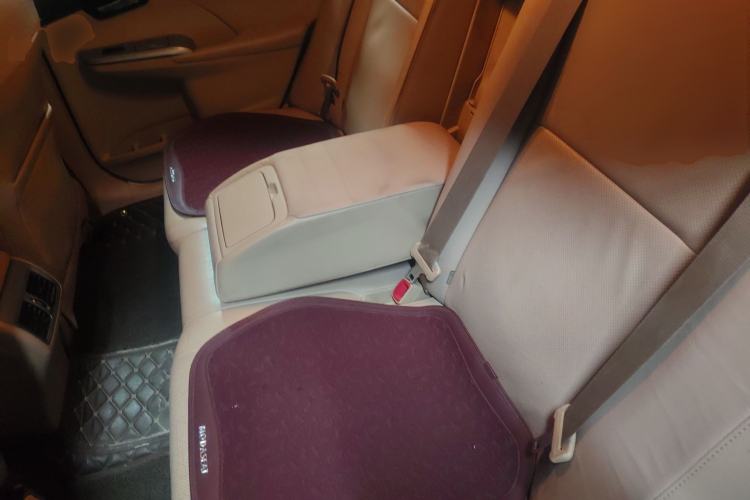 Used Toyota Camry 2012 Junrui 2.5S Activa Navigation Edition Left Rear Seat