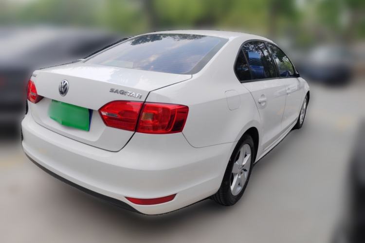 Used Volkswagen Sagitar 2012 1.6L Automatic Fashion Edition
