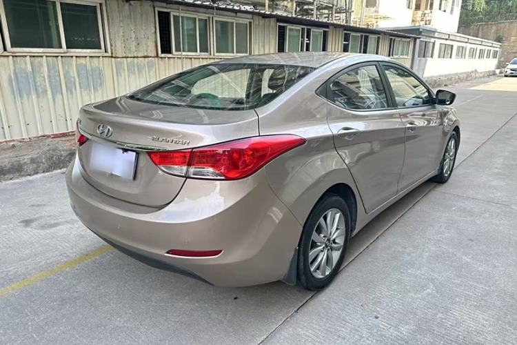 Used Hyundai Elantra (5th Generation / Langdong) 2015 1.6L Automatic Fashion Model