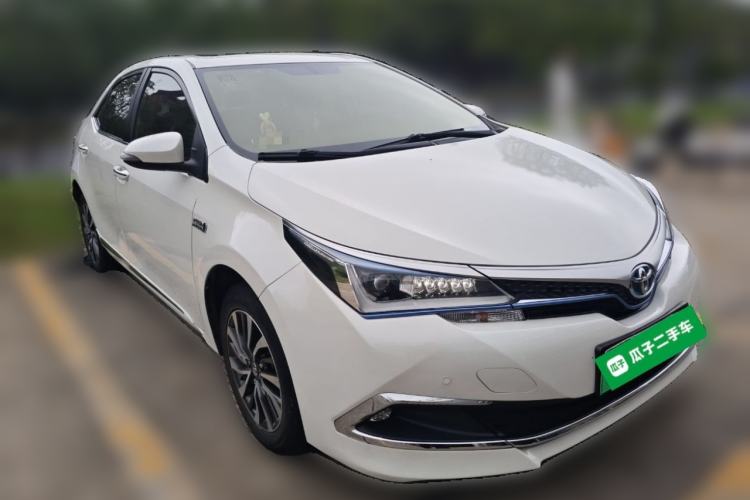 Used Toyota Corolla Hybrid E+ 2019 1.8L E-CVT Luxury Edition Front Right 45 Deg