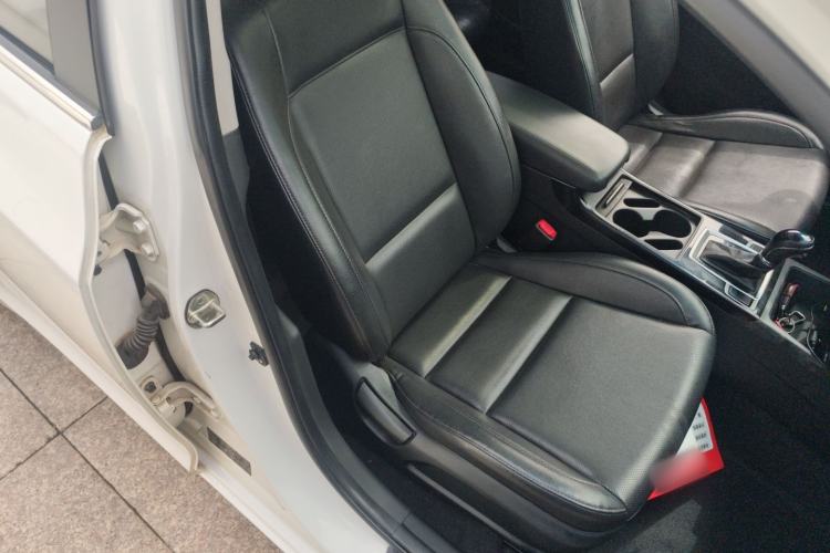 Used Hyundai Mistra 2014 1.8L Automatic Smart GLS Right Front Seat