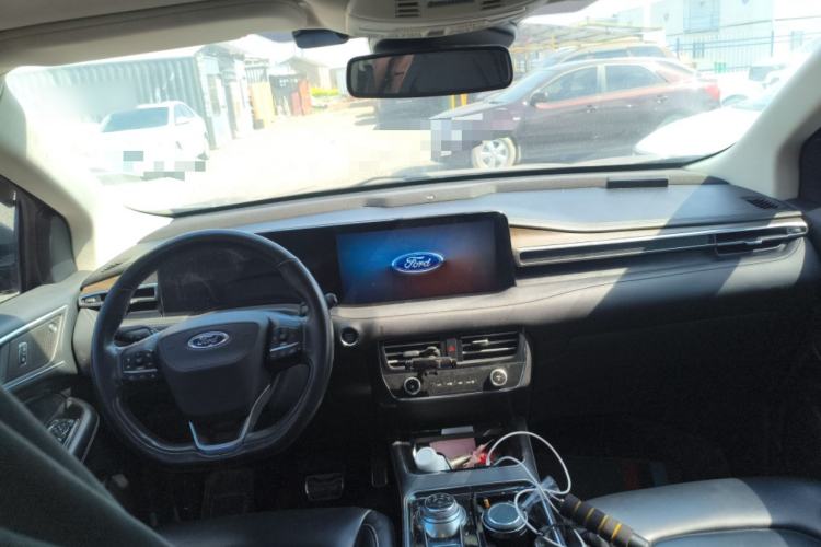 Used Ford Edge 2021 PLUS EcoBoost 245 Two-Wheel-Drive Titanium 7-Seater