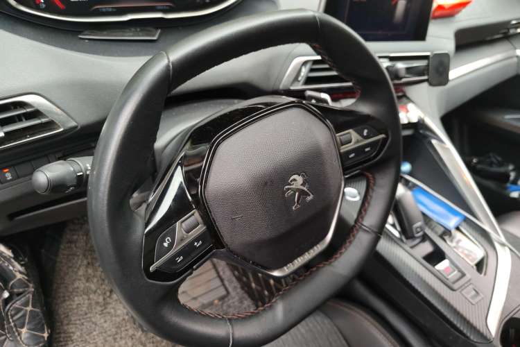 Used Peugeot 5008 2017 380THP 5-Seater Elite Edition Steering Wheel