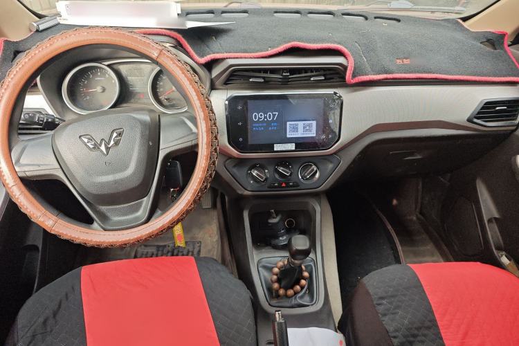 Used Wuling Hongguang 2018 1.5L S Comfort Model L2B