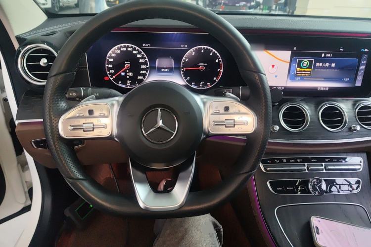 Used Mercedes-Benz E-Class 2019 Restyled E 300 L Sport Luxury Edition Steering Wheel