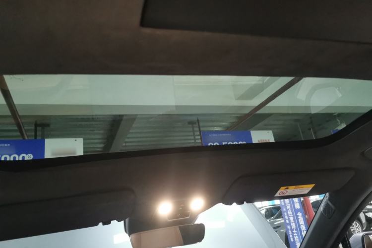 Used ONVO Luxeed L90 2025 Model—Max Six-Seater Version Headliner