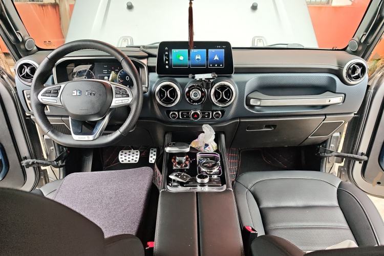 Used BAIC Off-Road BJ40 2023 2.0T Automatic Four-Wheel Drive Ring of the Tower Champion Edition