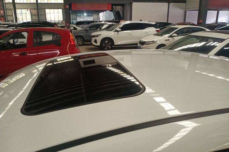 Used Roewe 360 2015 1.5L Automatic Luxury Edition