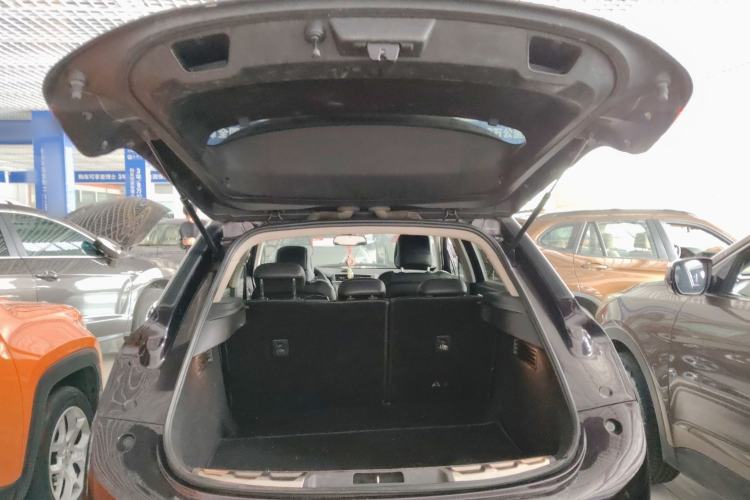 Used DS 6 2016 1.6T Luxury Edition THP160 Trunk