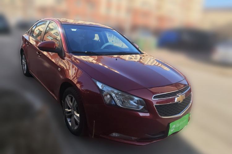 Used Chevrolet Cruze 2015 1.5L Classic SE AT Front Right 45 Deg