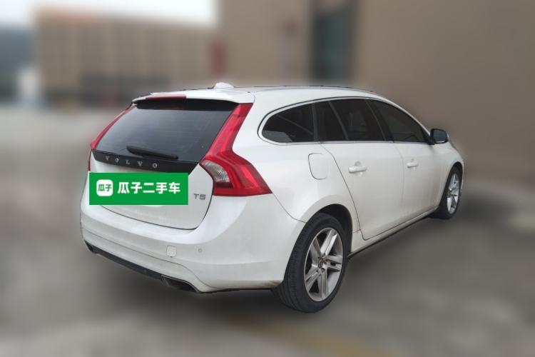 Used Volvo V60 2014 Restyled T5 Zhiya Edition
