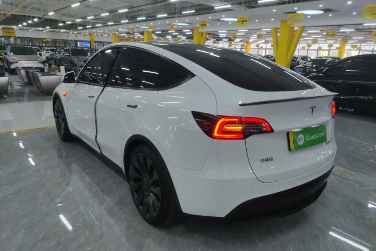 Used Tesla Model Y 2023 High-Performance All-Wheel-Drive Version