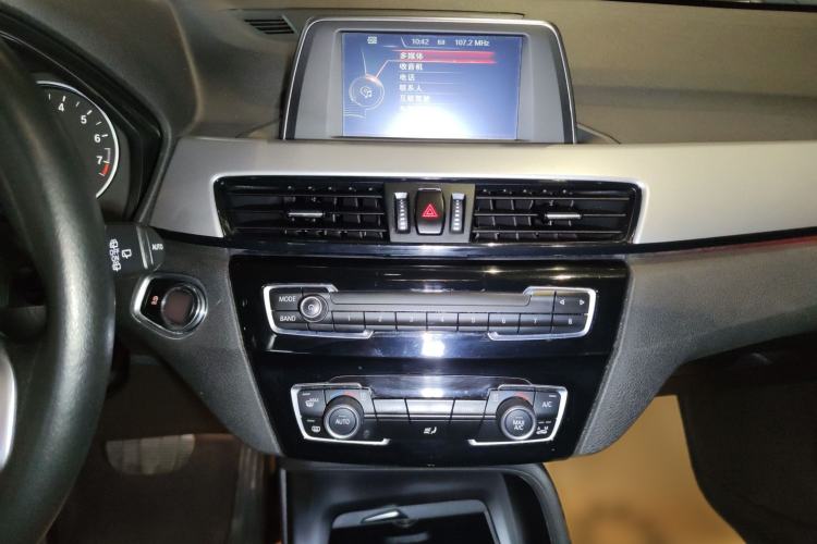 Used BMW X1 2016 sDrive18Li Fashion Model Audio And AC Panel