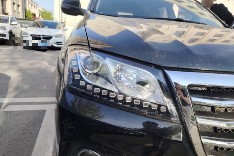 Used Haval H2 2014 1.5T Manual Two-Wheel Drive Elite Edition Right Front Headlight