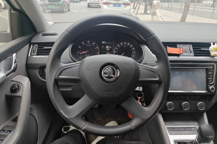 Used Skoda Octavia 2015 1.6L Manual Yijie Edition
