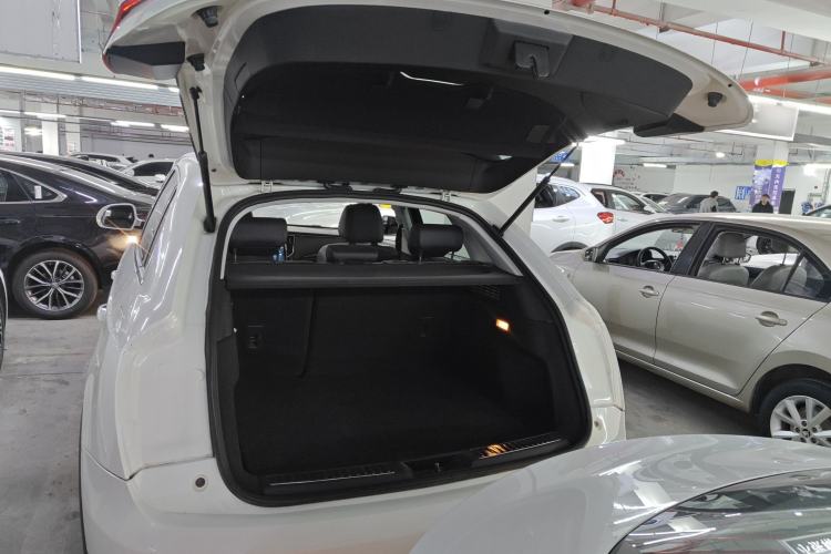 Used Zotye SR7 2017 1.5T CVT Cube Dream Edition
