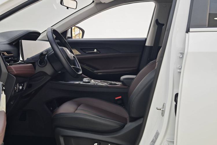 Used SOL X8 PLUS 2023 1.5 TGDI DCT Smart Edition 7-Seater