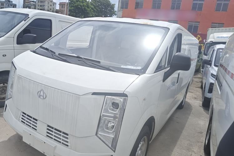 Used CHANGAN KUAYUE Starlight EV 2025 Model 3-Passenger Van, 305 km, Comfort Edition