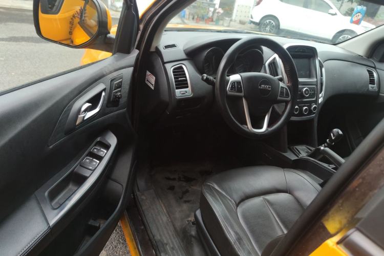 Used JMC Yuhu 5 2019 2.0T Diesel Manual Two-Wheel Drive Enhanced Version China VI Standard Long Wheelbase