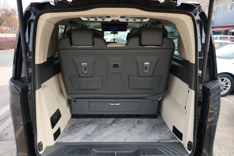 Used Mercedes-Benz Vito 2021 2.0T Business Version 7 Seats Trunk