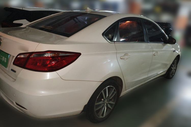 Used CHANGAN Eado 2015 1.6L Manual Luxury Model China IV Standard Rear Right 45 Deg