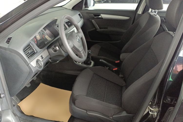 Used Volkswagen Lavida 2013 Revised Classic 1.6L Manual Fashion Edition Left Front Seat