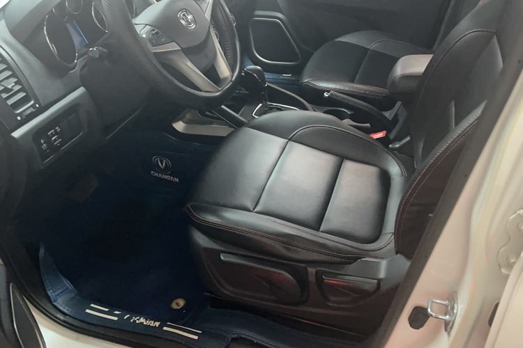 Used CHANGAN CS35 2012 1.6L Automatic Luxury Version China IV Standard

