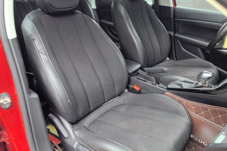 Used Peugeot 308 2016 230THP Automatic Luxury Edition Right Front Seat