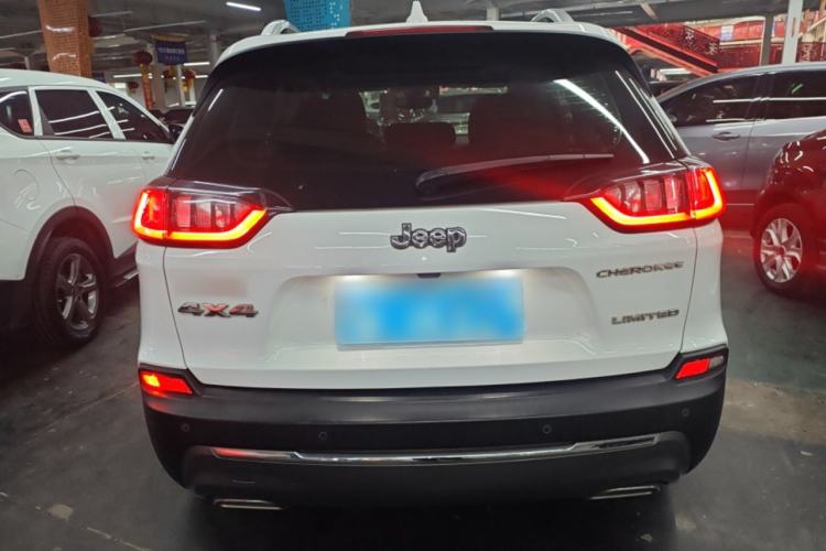 Used Jeep Cherokee 2019 2.0T Two-Wheel Drive Smart Enjoyment Version China VI