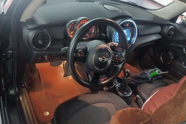 Used MINI 2016 1.2T ONE Pioneer Edition Center Console