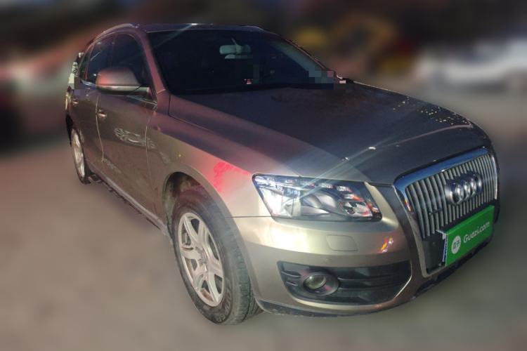 Used Audi Q5 2012 2.0TFSI Technology Model Front Right 45 Deg