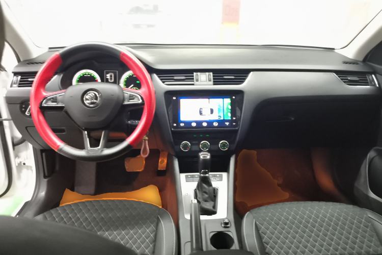 Used Skoda Octavia 2019 1.5L Automatic Smart Drive Luxury Edition China V Standard